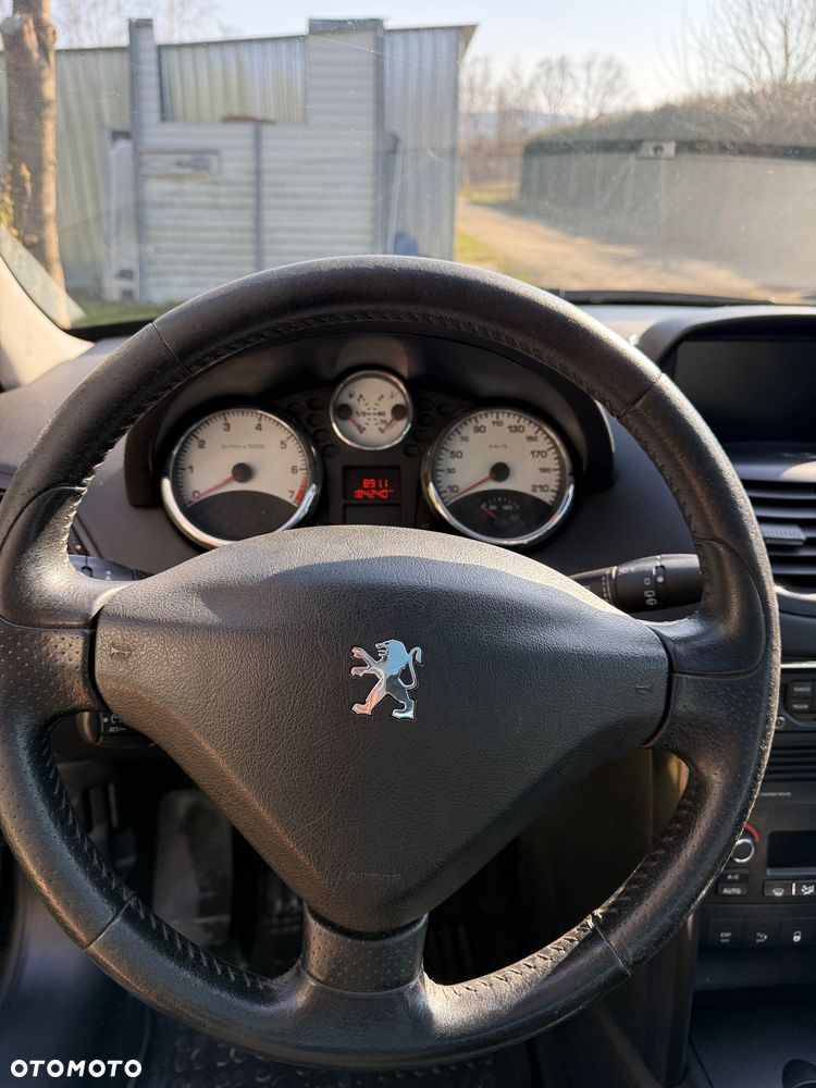 Peugeot 207 1.6 Turbo Sport - 6