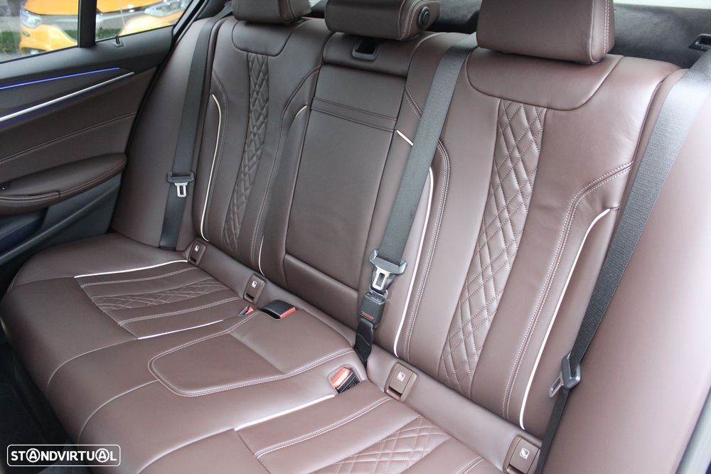 BMW 520 d Pack M Auto - 28