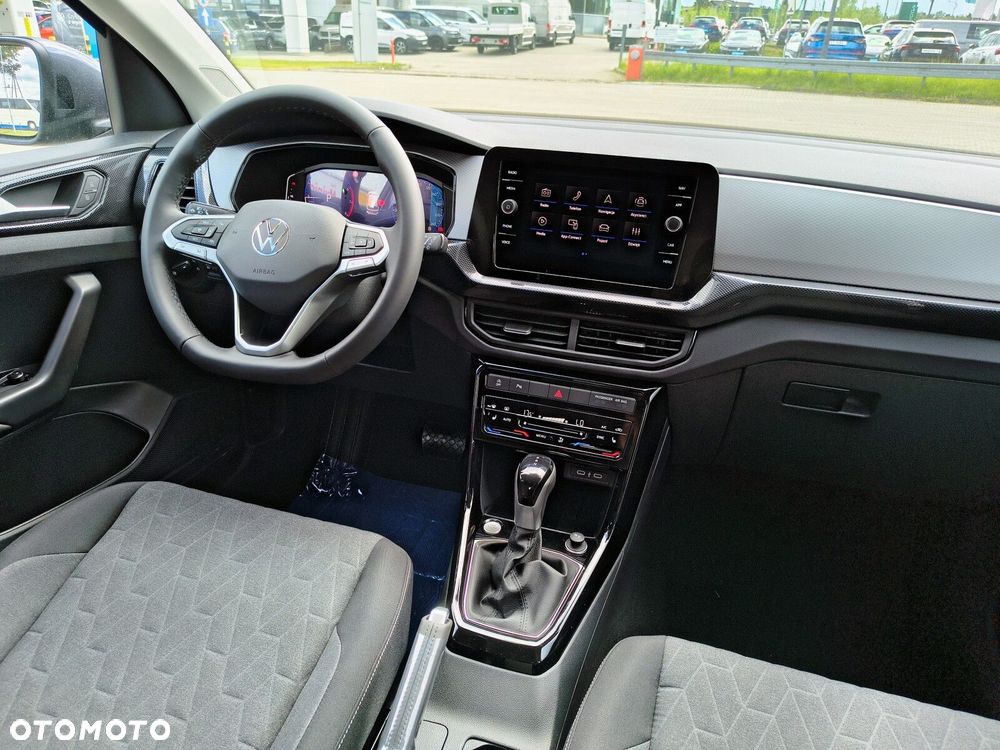 Volkswagen T-Cross - 12