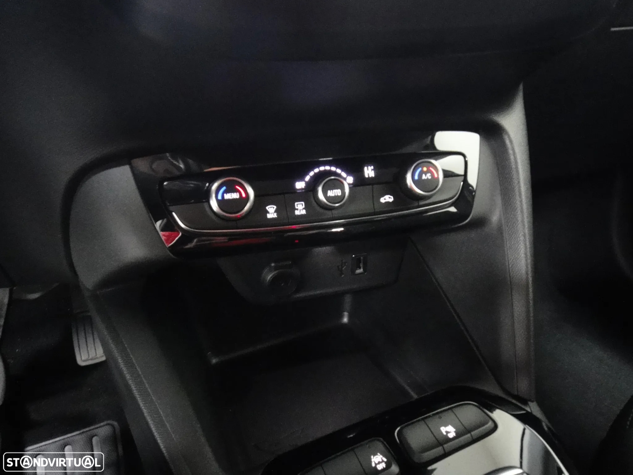 Opel Corsa-e Elegance - 23