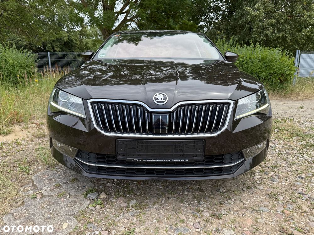 Skoda Superb 2.0 TDI DSG Ambition - 3