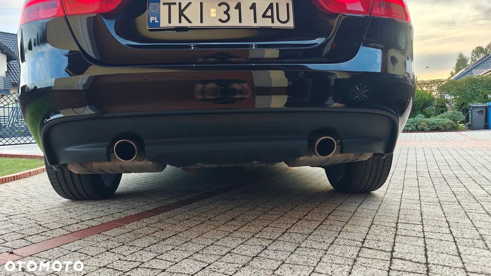 Jaguar XE 2.0 T R-Sport - 14