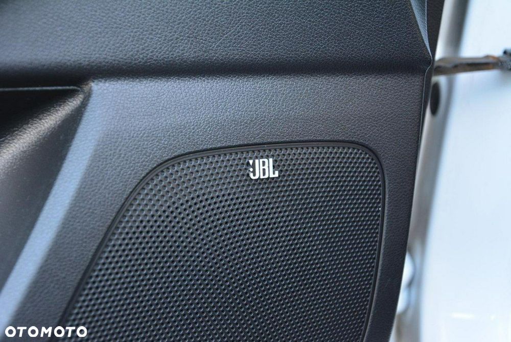 Kia Sportage 2,0 CRDI AWD Platinum - 26