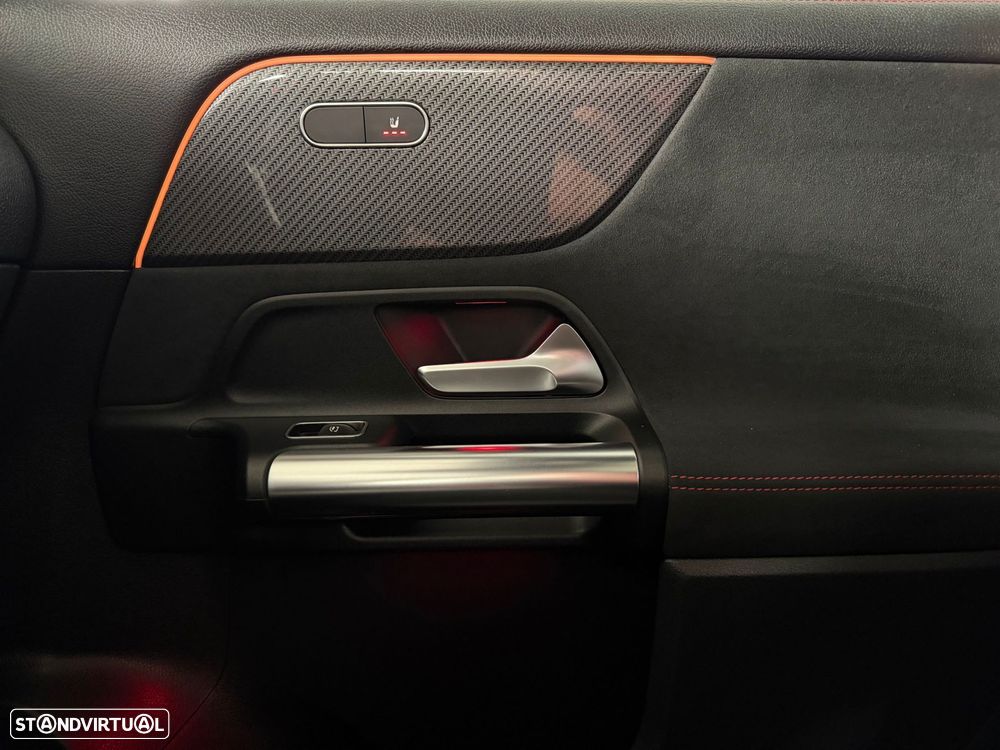 Mercedes-Benz GLA 250 e AMG Line - 50