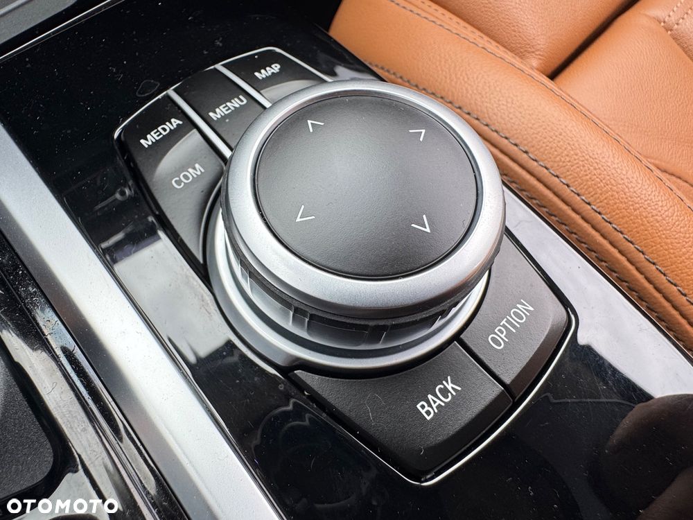 BMW X3 sDrive18d xLine sport - 35