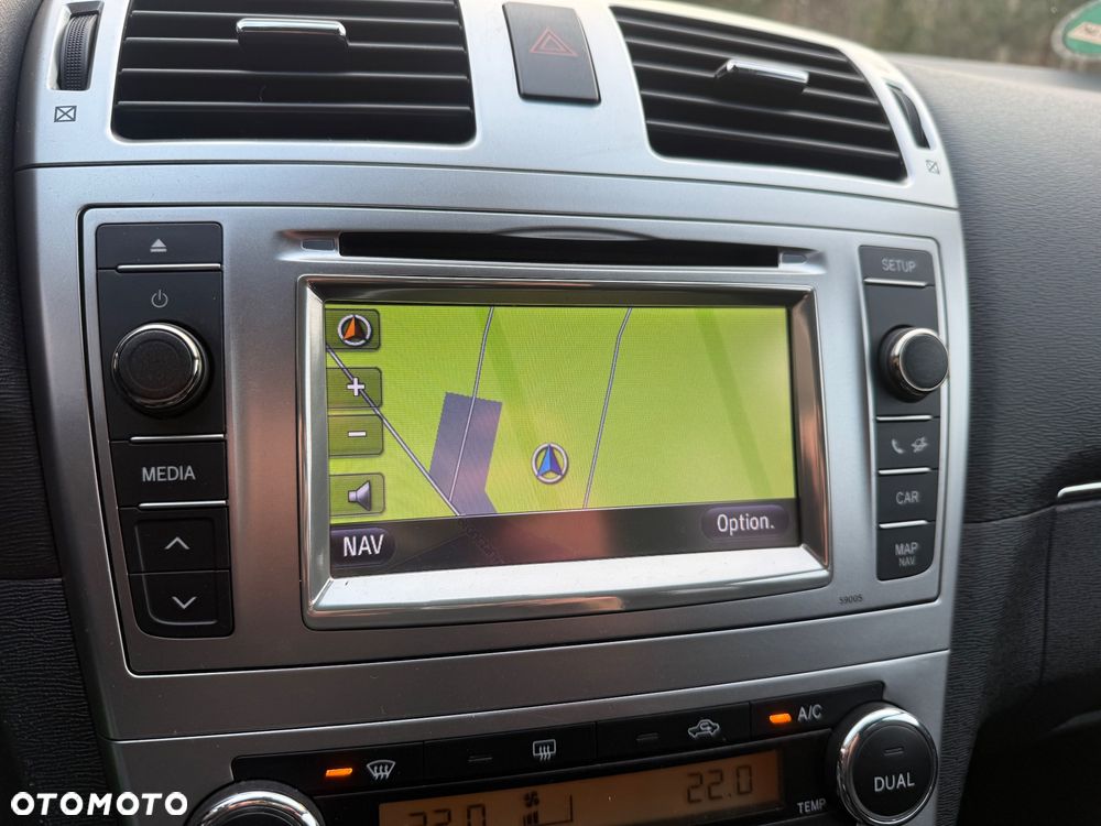 Toyota Avensis 2.0 D-4D Executive - 15