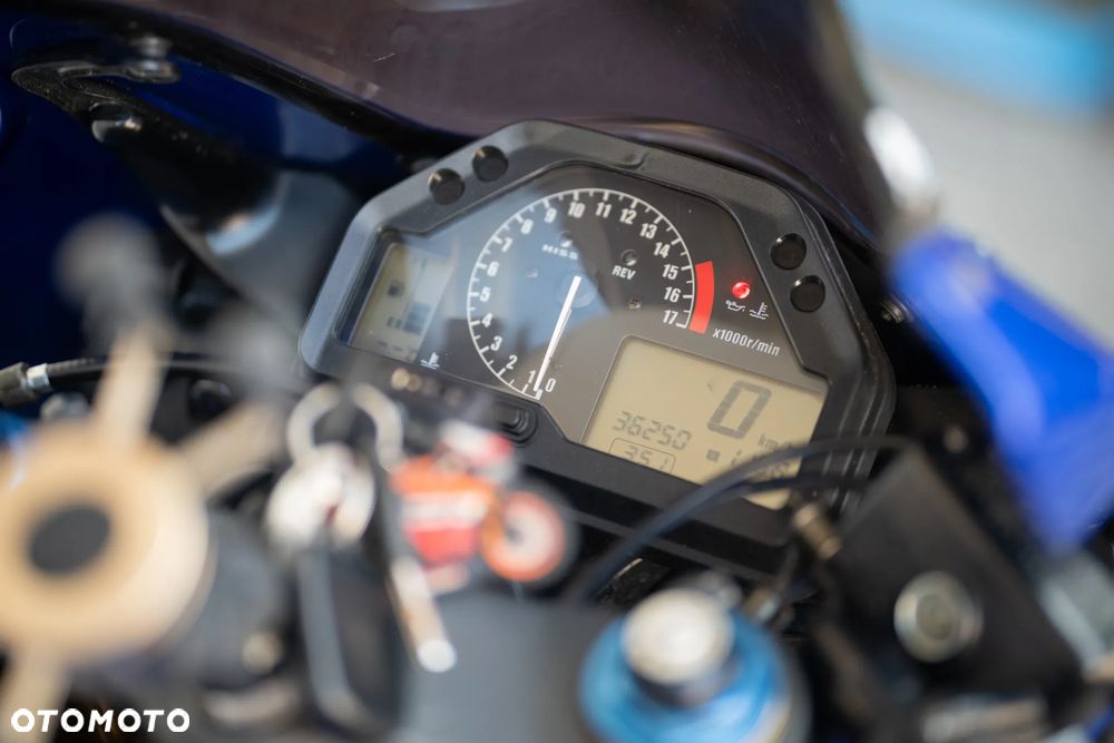 Honda CBR - 15