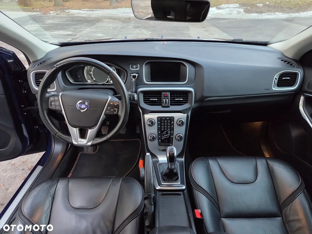 Volvo V40 D2 Ocean Race - 32