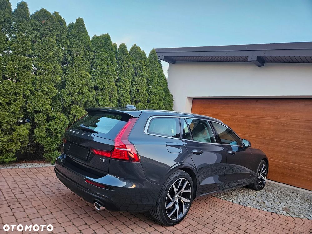 Volvo V60 T5 Geartronic Momentum Pro - 2