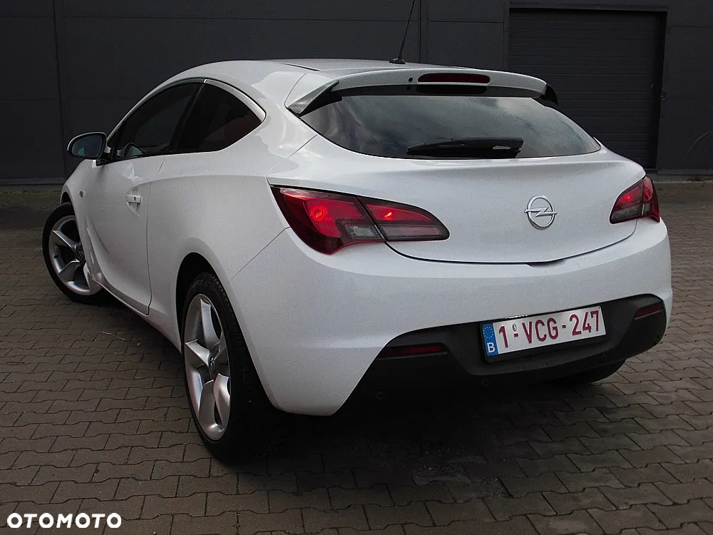 Opel Astra GTC 1.4 Turbo - 15