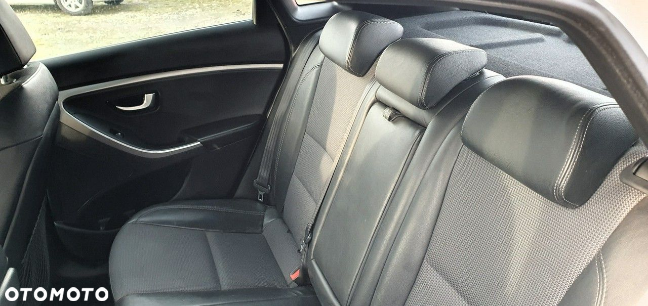 Hyundai i30 - 17