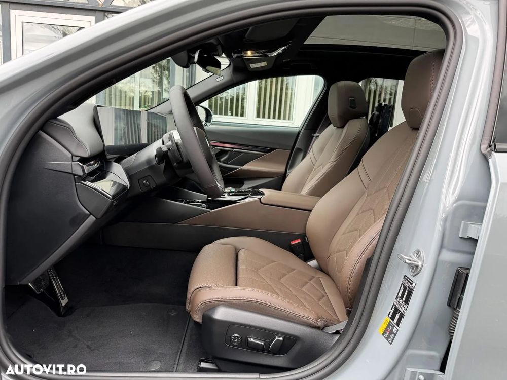 BMW Seria 5 530e Aut. - 9