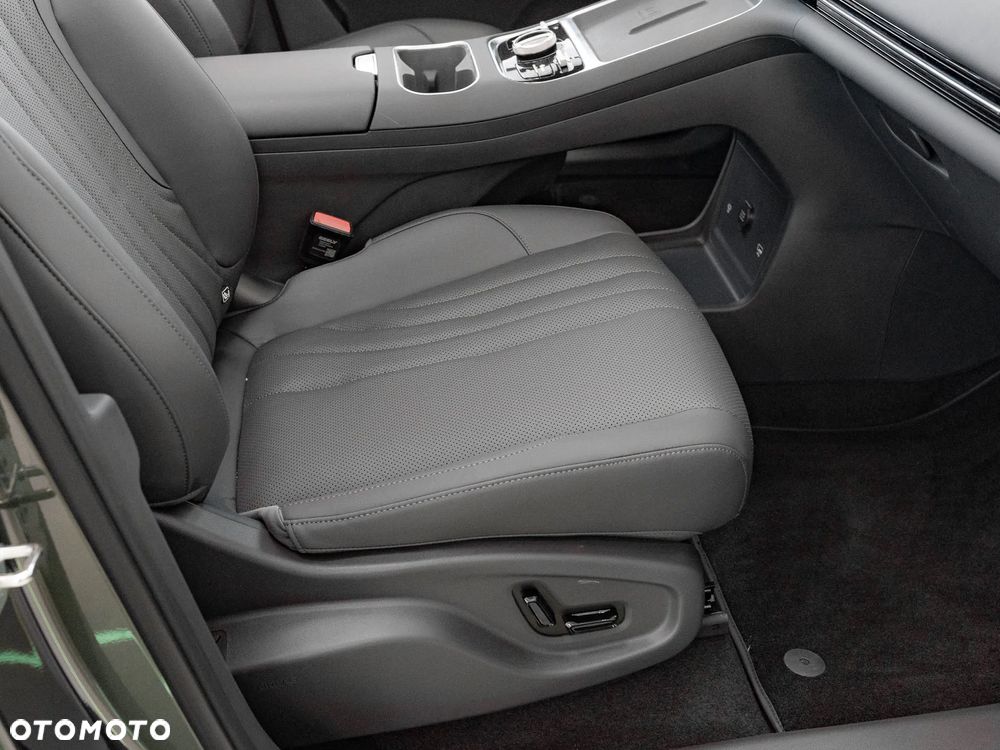 Geely Starray EM-i 1.5 PHEV Max - 16