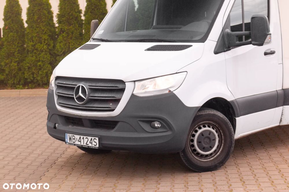 Mercedes-Benz Sprinter - 4