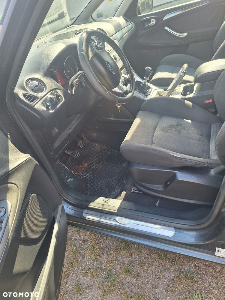 Ford S-Max - 6