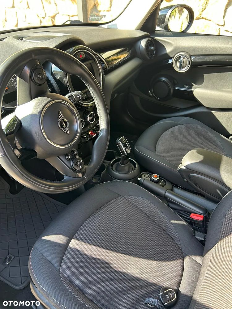 MINI Cooper Standard - 9