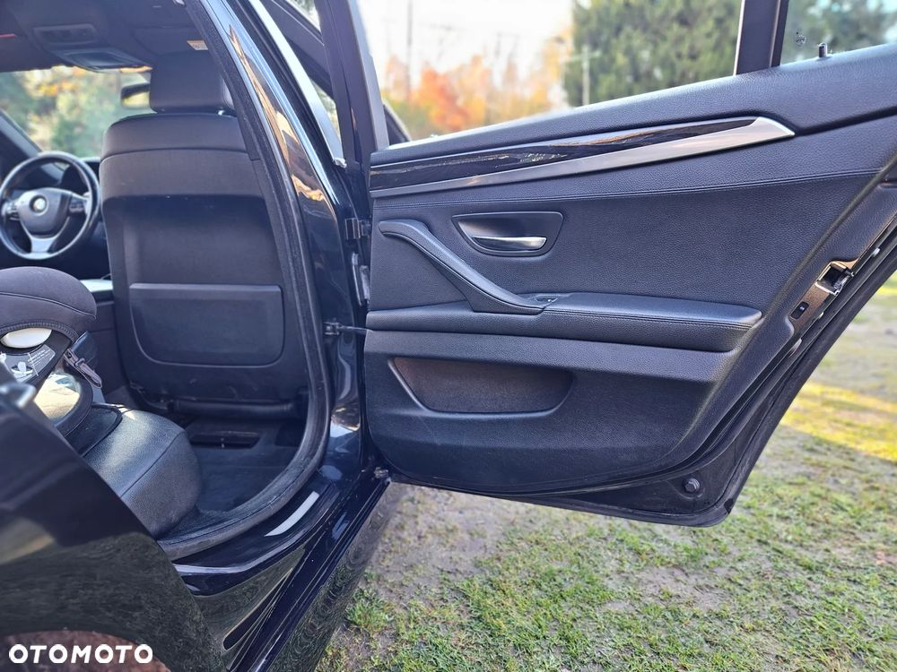 BMW Seria 5 - 23