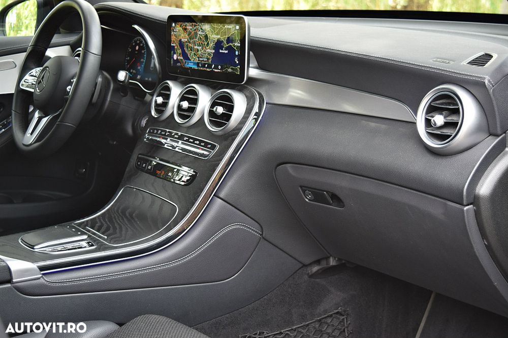 Mercedes-Benz GLC Coupe 220 d 4Matic 9G-TRONIC AMG Line - 8