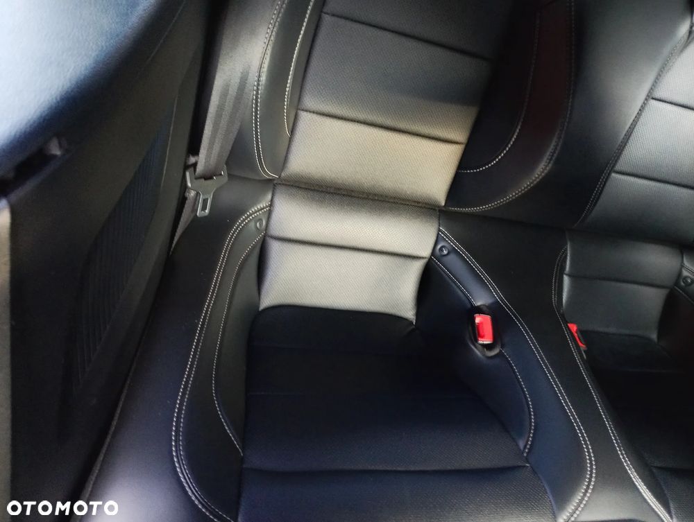 Ford Mustang 5.0 Ti-VCT V8 GT - 32