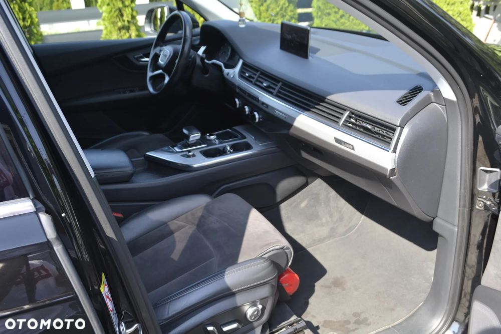 Audi Q7 45 TDI Quattro Tiptronic - 36