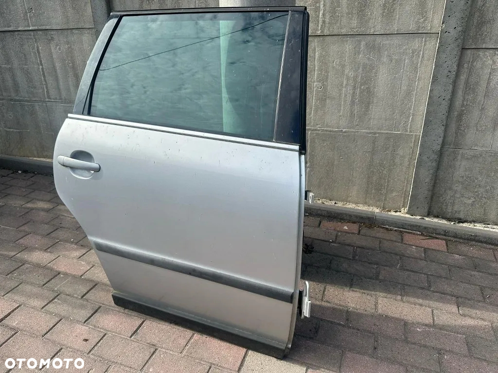 Drzwi Tylne Prawe Tył Kompletne Vw Passat B5 Lift Kombi 2001-2005 Srebrny Met. - 4