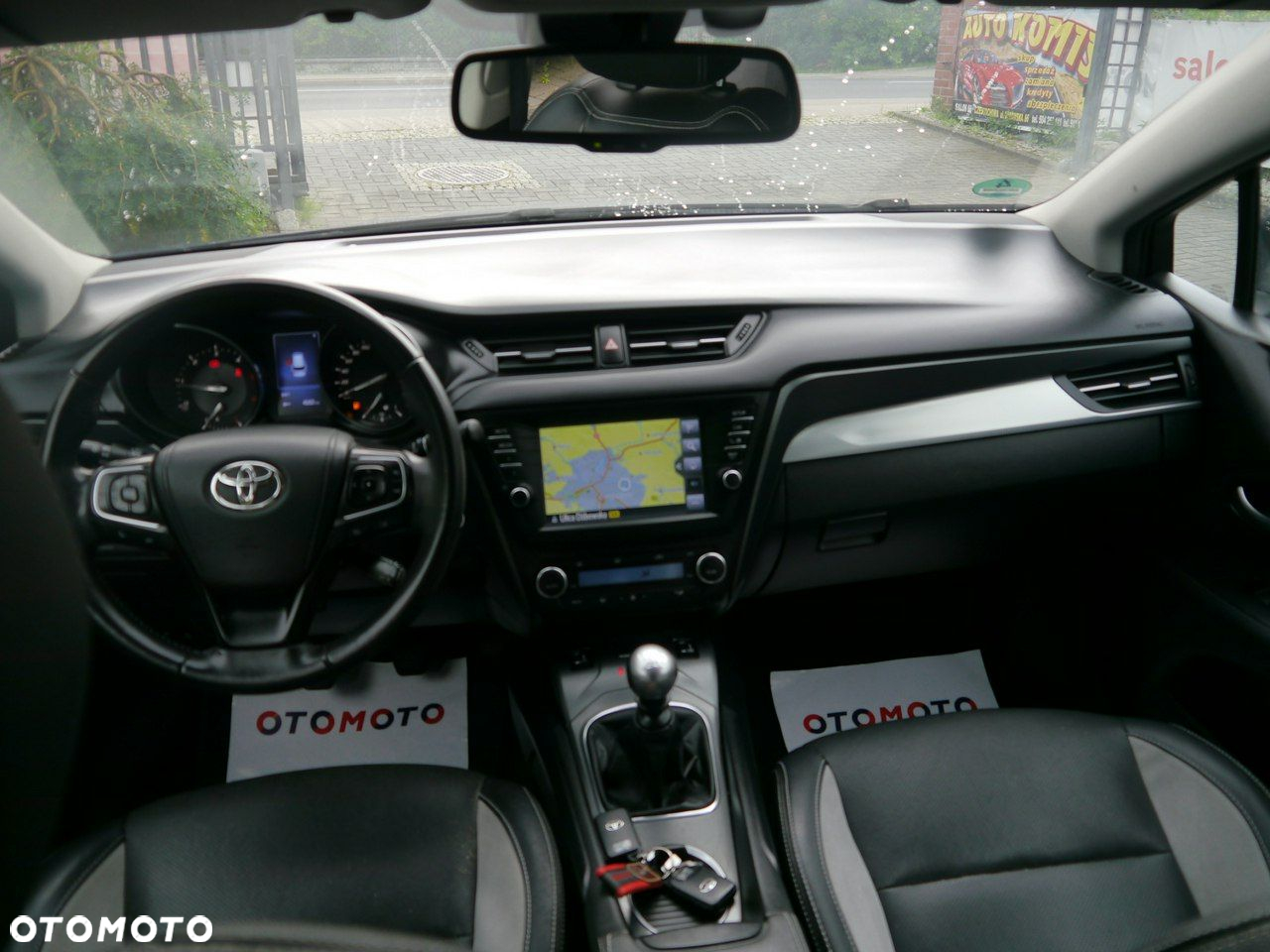Toyota Avensis Touring Sports 2.0 D-4D Comfort - 18