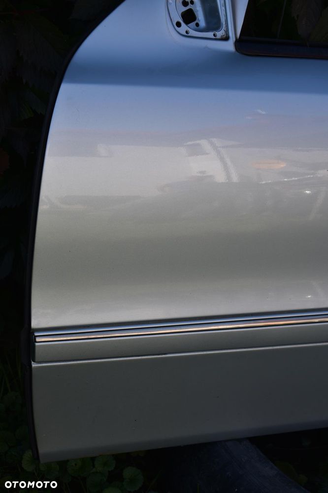 MERCEDES W211 DRZWI PRZEDNIE PRZÓD LEWE 775 - 2