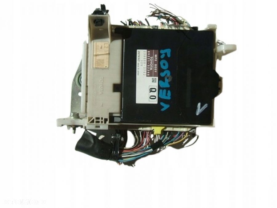 TOYOTA VERSO S MODUŁ STEROWNIK BSI 89221-52240 82730-52L70-C - 1