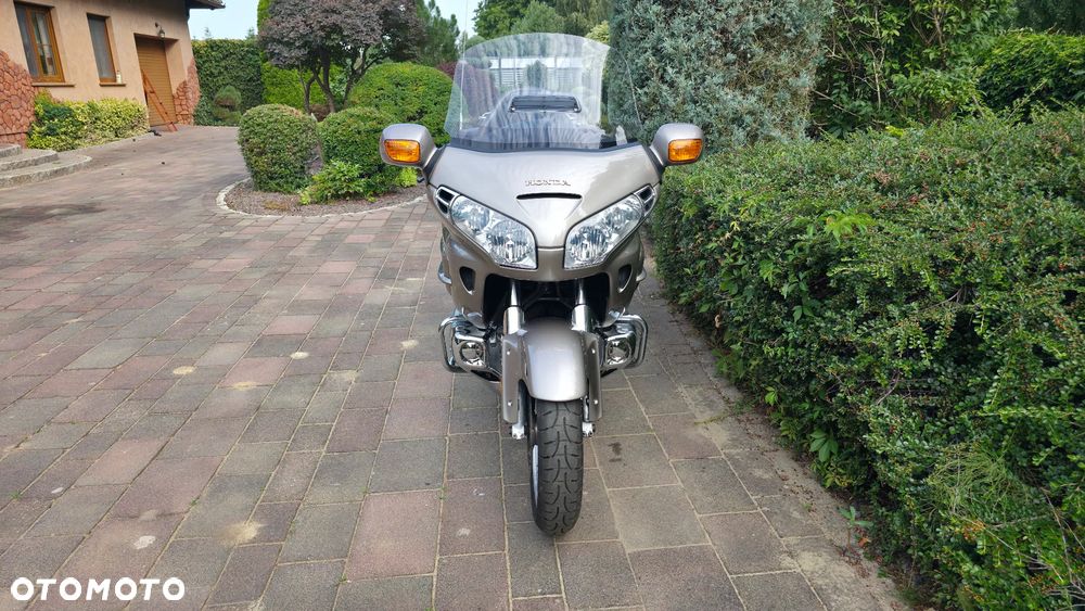 Honda GL - 4