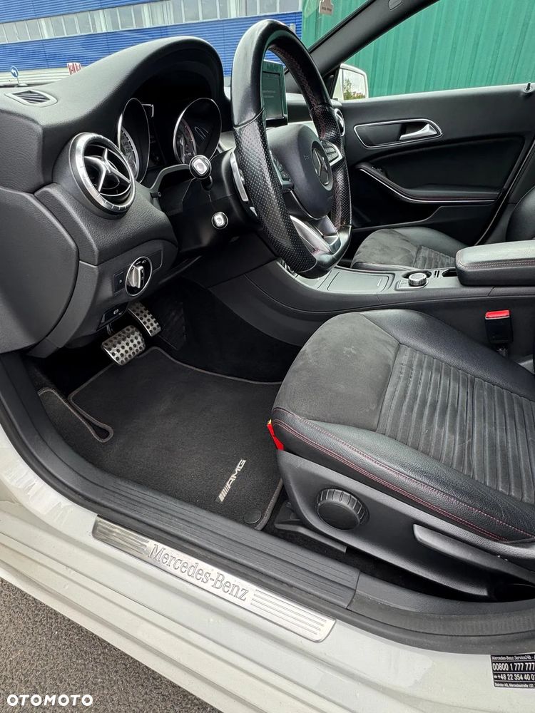 Mercedes-Benz CLA - 23