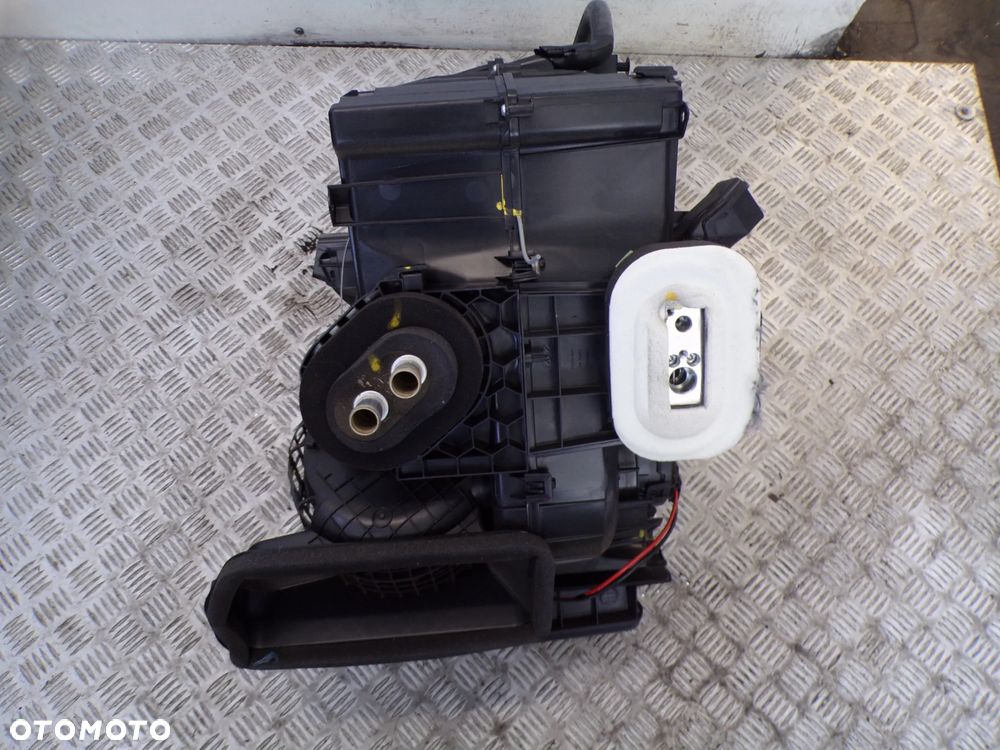 NAGRZEWNICA DACIA DUSTER II 1.5 BLUE DCI 272707351R - 1