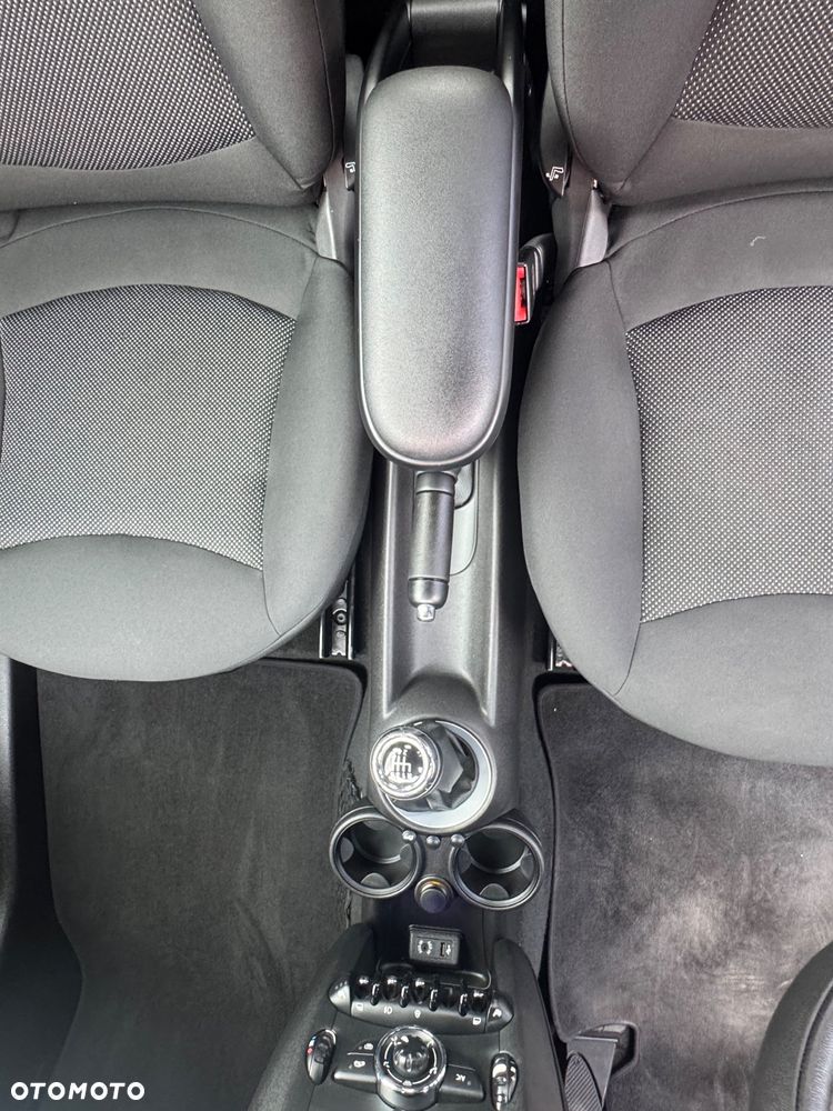 MINI ONE Standard - 18