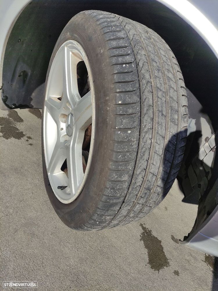 Mercedes-Benz E 220 CDI Avantgarde Aut. - 8