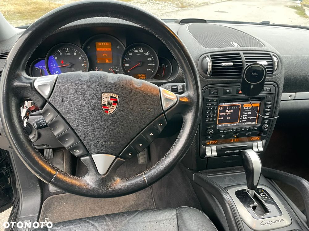 Porsche Cayenne - 10