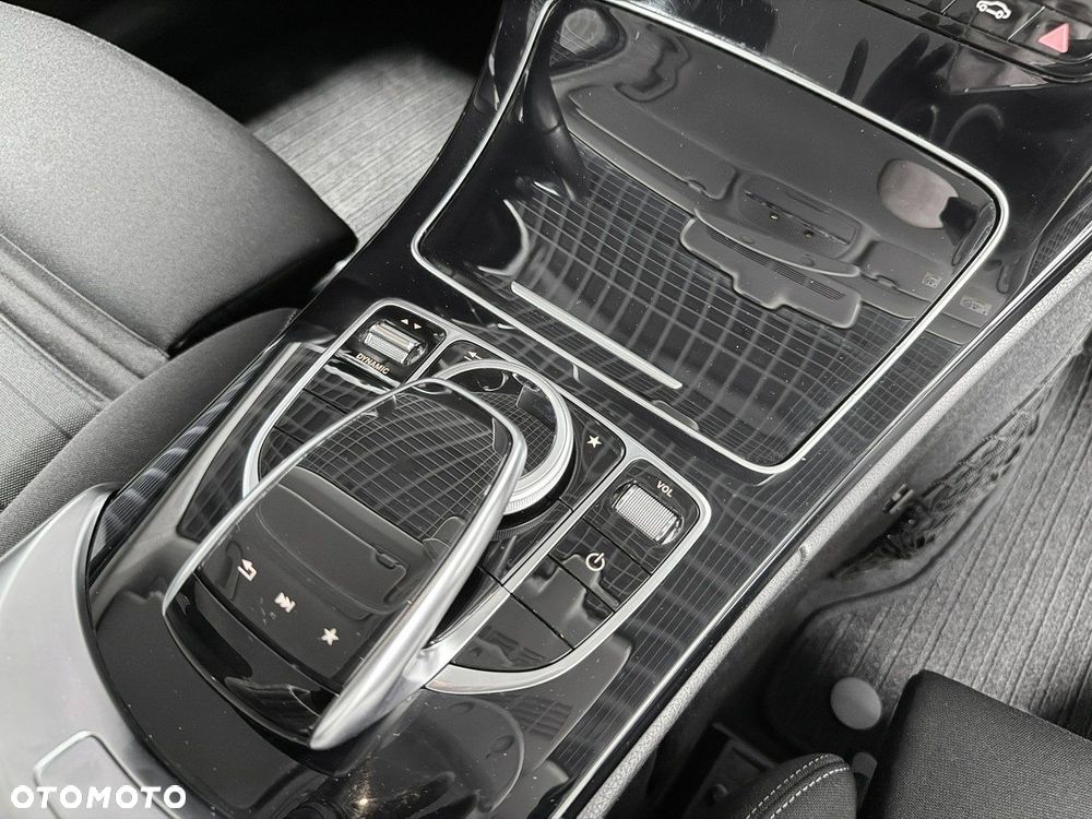 Mercedes-Benz Klasa C - 24