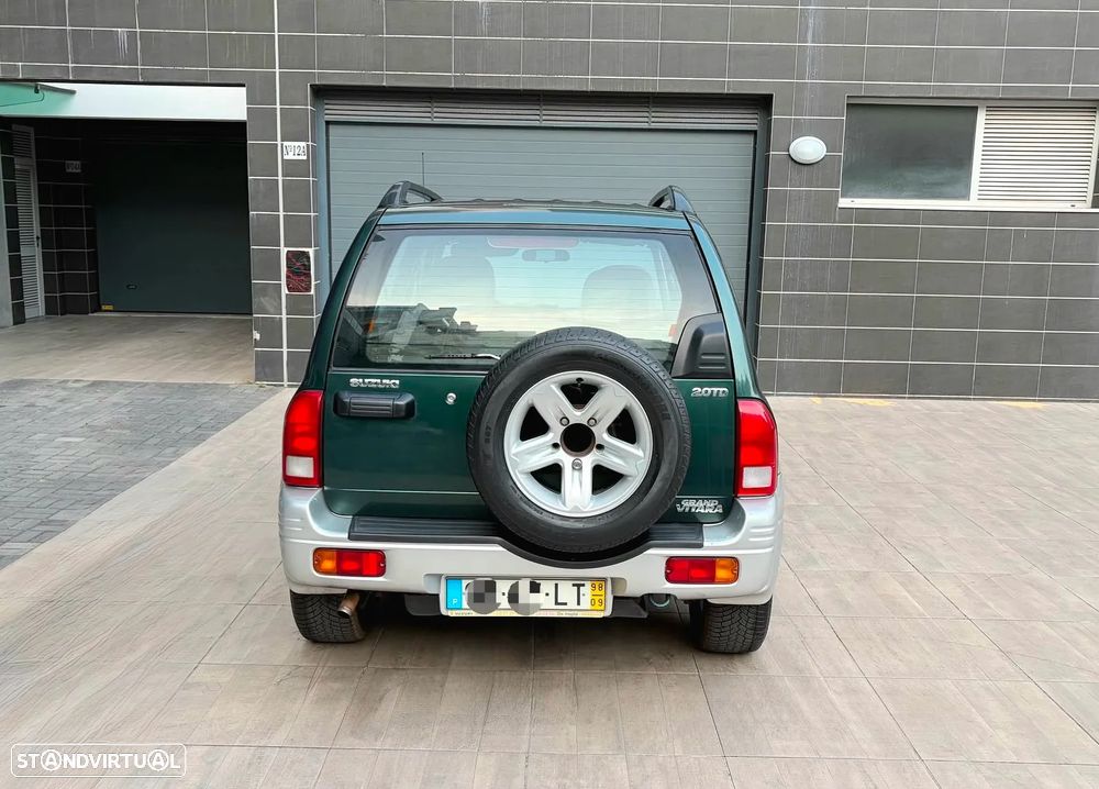 Suzuki Grand Vitara Metal Top 2.0 TDi - 17