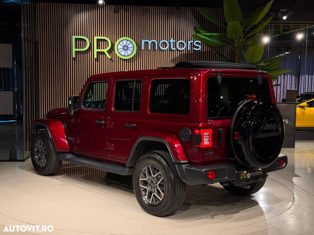 Jeep Wrangler - 8