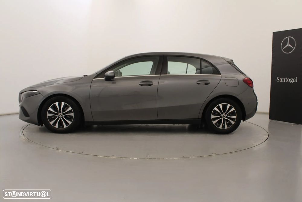 Mercedes-Benz A 200 Standard - 12