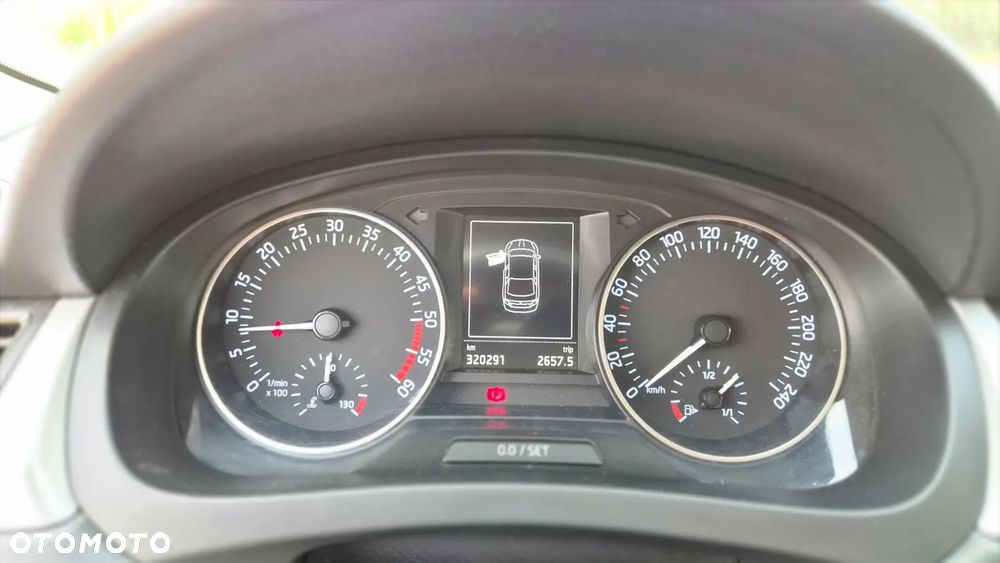 Skoda RAPID 1.6 TDI DPF Style - 7