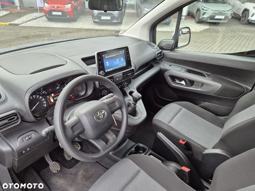 Toyota Proace City Verso 1.2 D-4T Business - 8