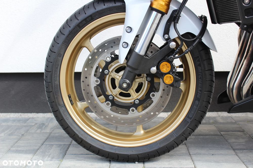 Yamaha FZ8 - 20