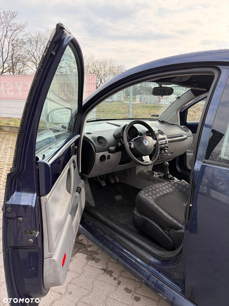 Volkswagen New Beetle 2.0 - 10