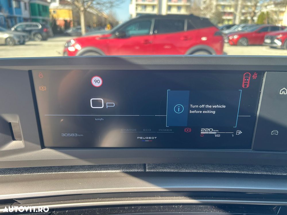 Peugeot 3008 1.2 Hybrid 145 e-DCS6 Allure - 31