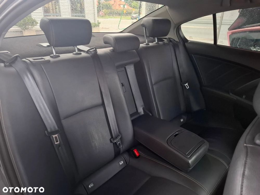 Toyota Avensis 1.8 Prestige - 4