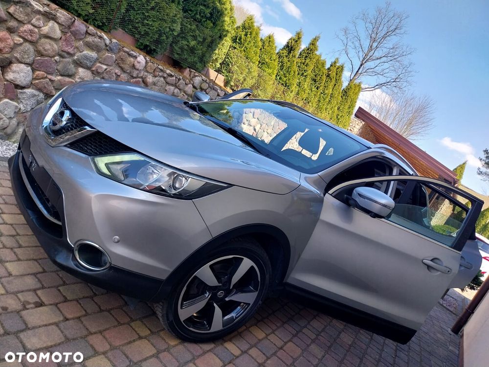 Nissan Qashqai - 25