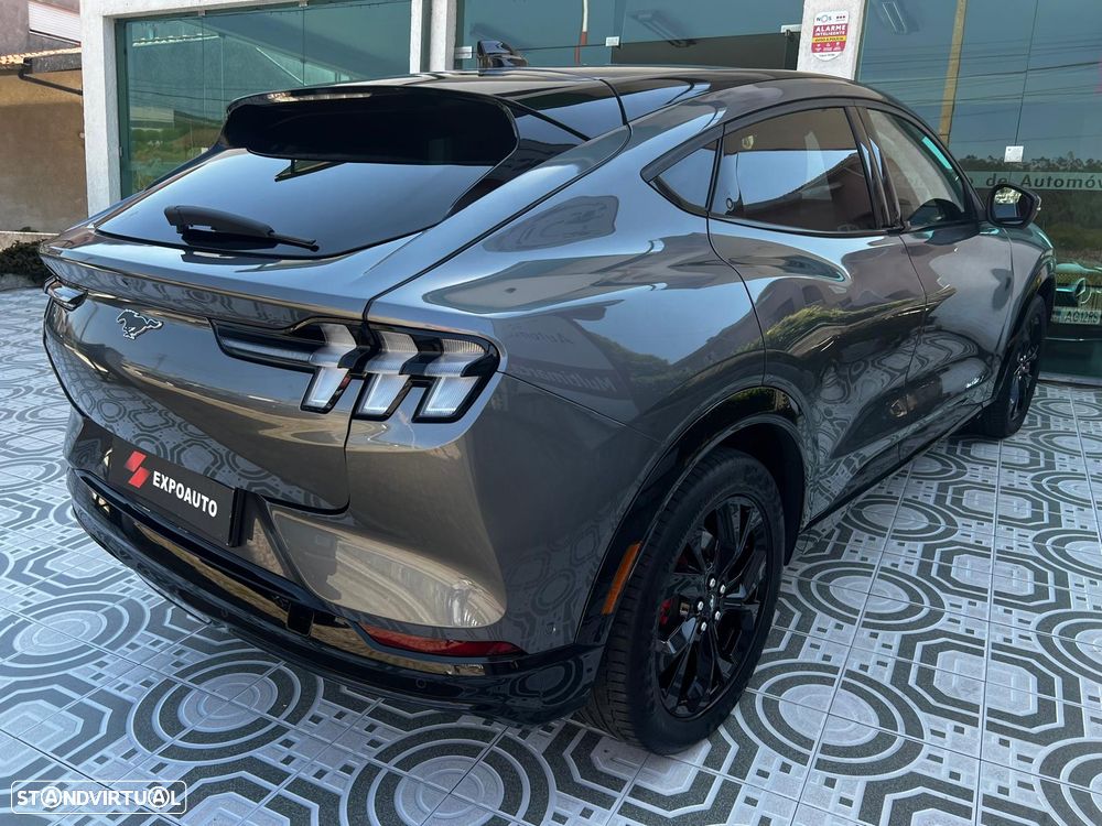 Ford Mustang Mach-E 98.7 kWh Premium - 32