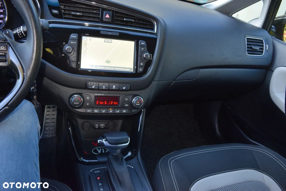 Kia Ceed 1.6 GDI L Business Line DCT - 16
