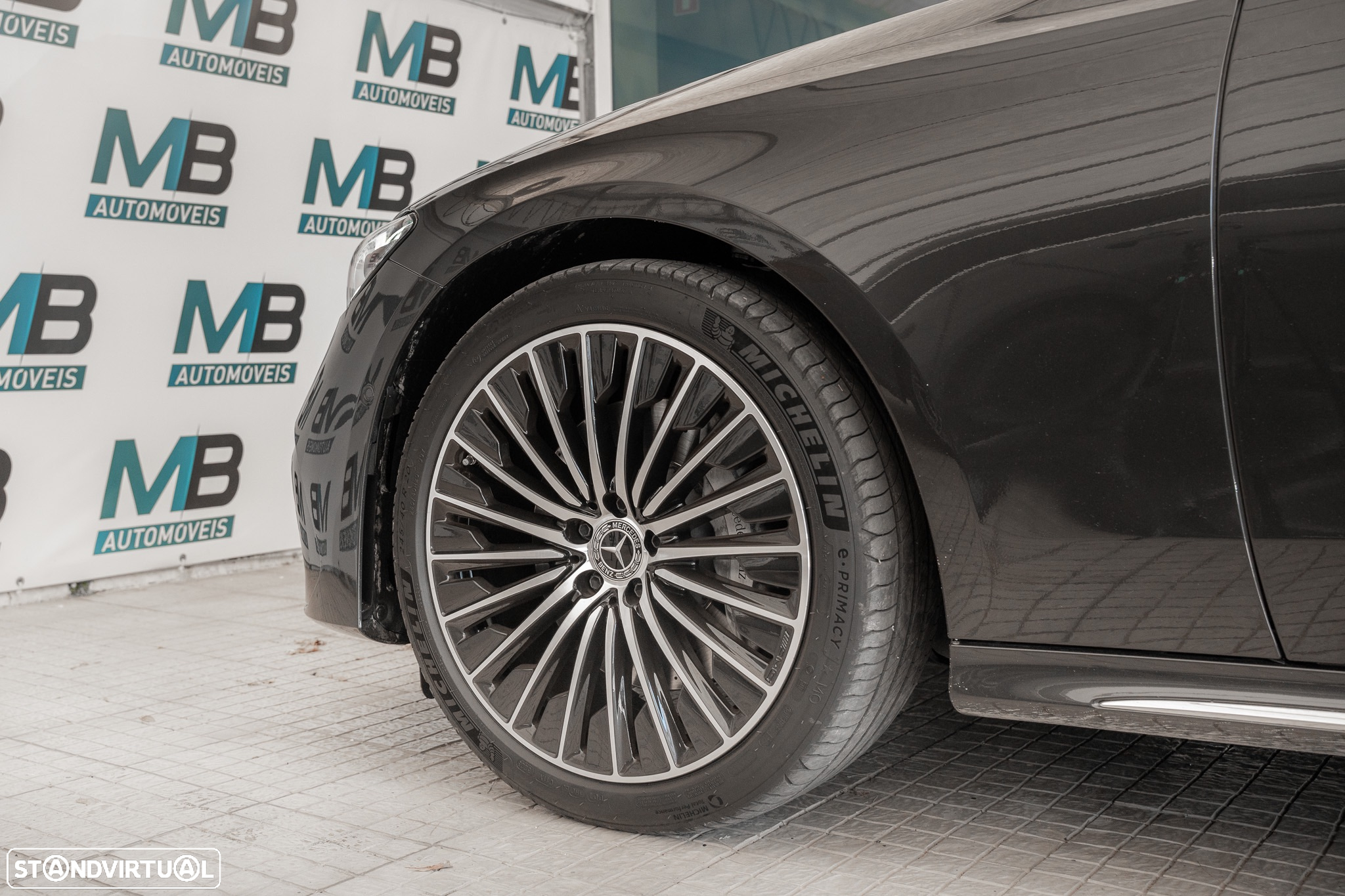 Mercedes-Benz E 300 de AMG Line - 32