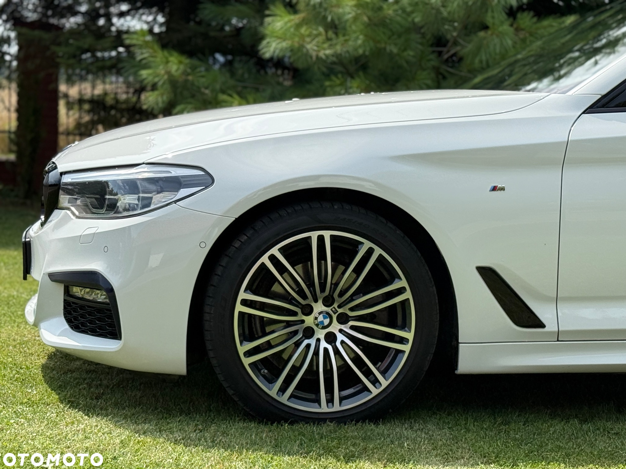BMW Seria 5 520d xDrive M Sport sport - 37