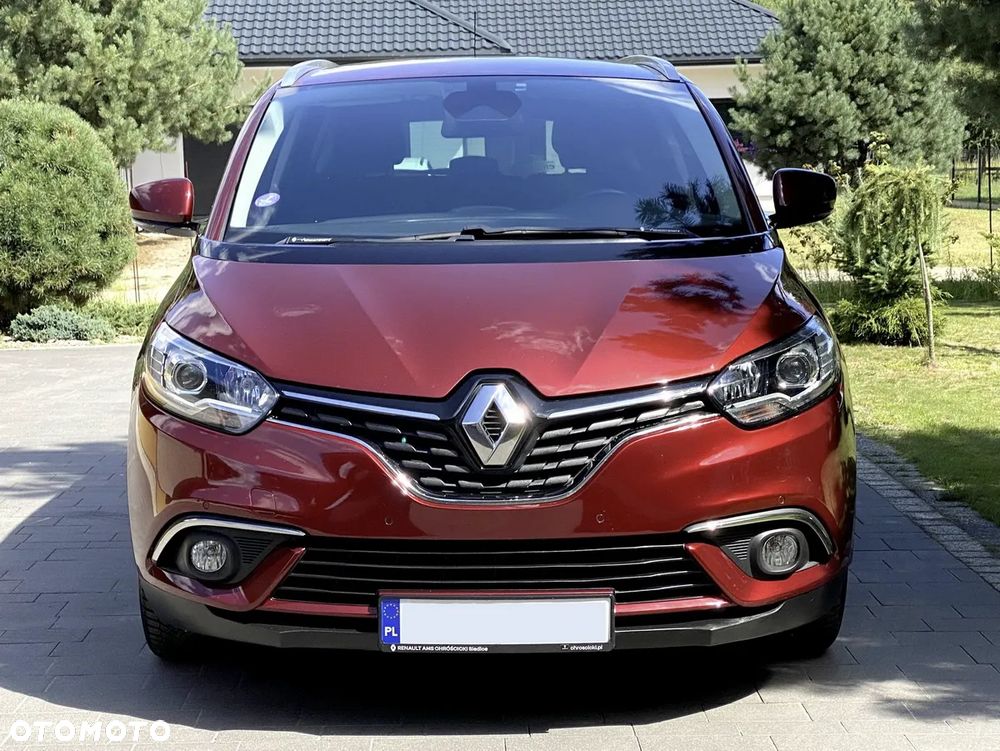 Renault Grand Scenic - 12